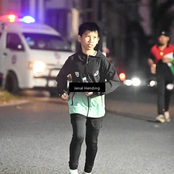 Runner Photo 7671408