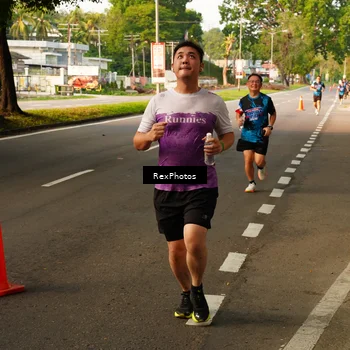 Runner Photo 7671411