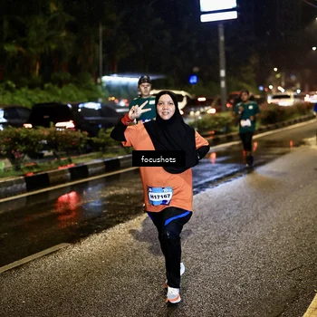 Runner Photo 7671423