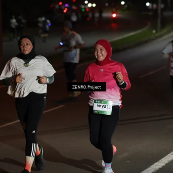 Runner Photo 7671434