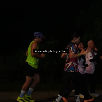 Runner Photo 7671436