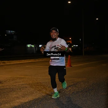 Runner Photo 7671438