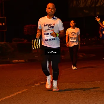 Runner Photo 7671447