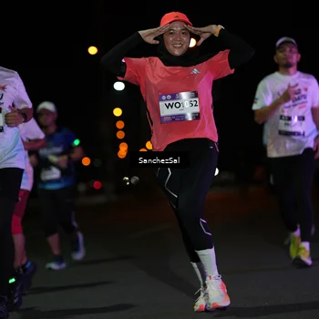 Runner Photo 7671457