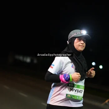 Runner Photo 7671460