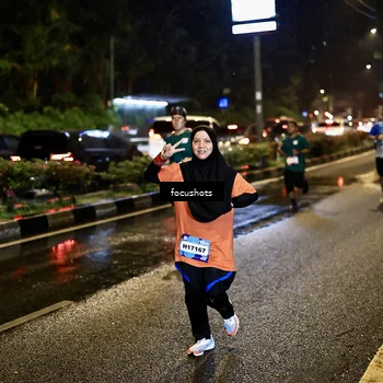 Runner Photo 7671464