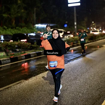 Runner Photo 7671467