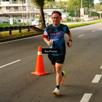 Runner Photo 7671468