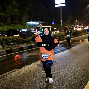 Runner Photo 7671471