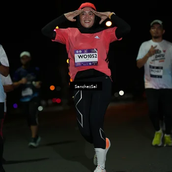 Runner Photo 7671473