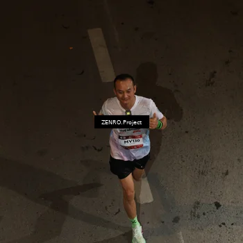Runner Photo 7671481