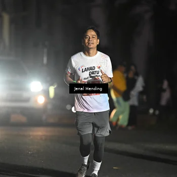 Runner Photo 7671482