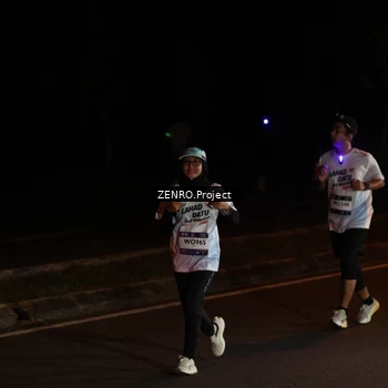 Runner Photo 7671494