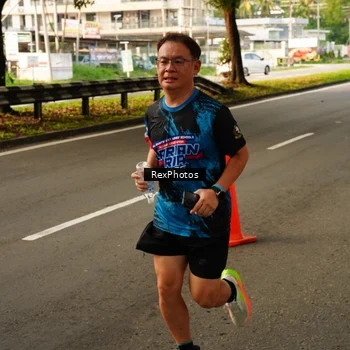 Runner Photo 7671496