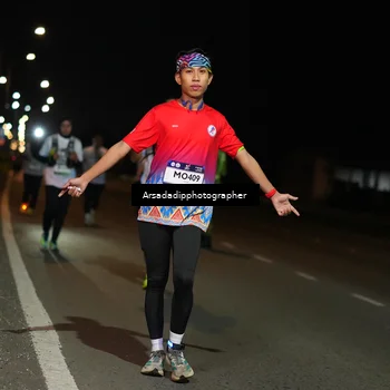 Runner Photo 7671500