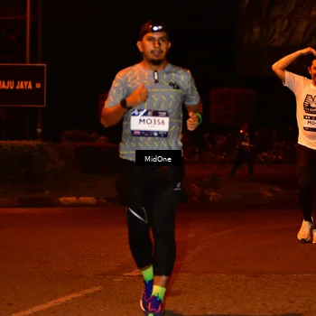 Runner Photo 7671513