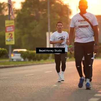 Runner Photo 7671518