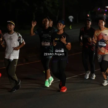 Runner Photo 7671519