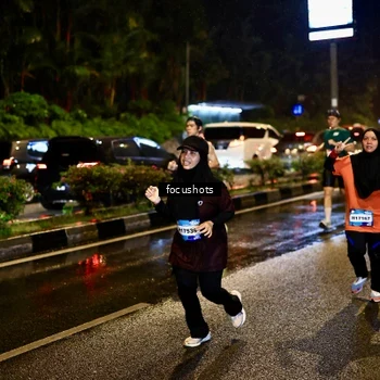 Runner Photo 7671532