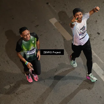 Runner Photo 7671536