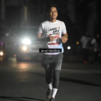 Runner Photo 7671538