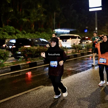 Runner Photo 7671544