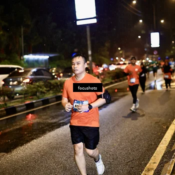 Runner Photo 7671556