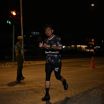 Runner Photo 7671561
