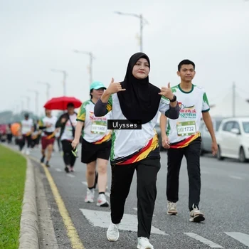 Runner Photo 7671571