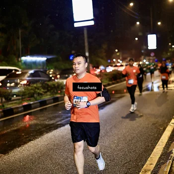 Runner Photo 7671573