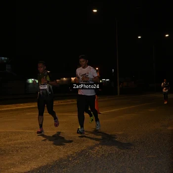 Runner Photo 7671576