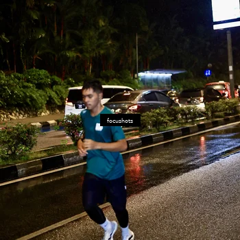Runner Photo 7671584