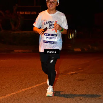 Runner Photo 7671590