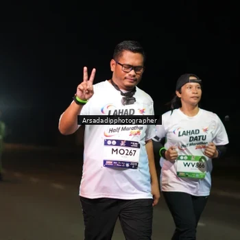 Runner Photo 7671599