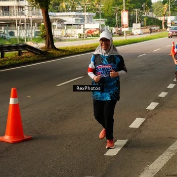 Runner Photo 7671612
