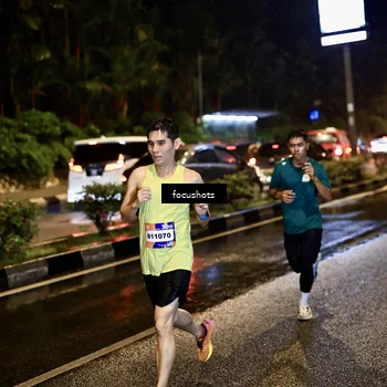 Runner Photo 7671613