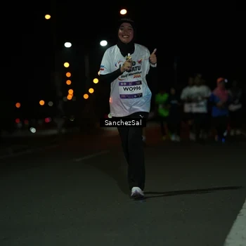 Runner Photo 7671632