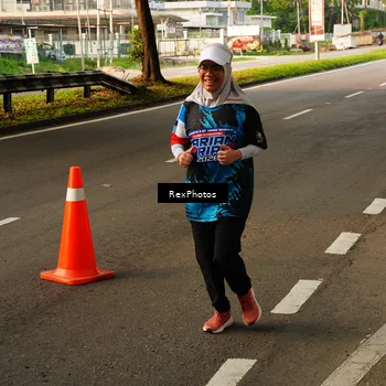 Runner Photo 7671633