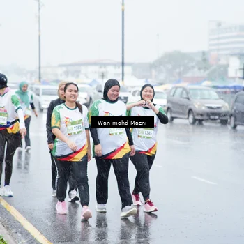 Runner Photo 7671634