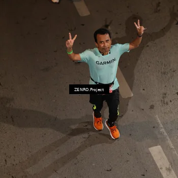 Runner Photo 7671653