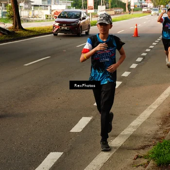 Runner Photo 7671659