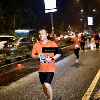 Runner Photo 7671661