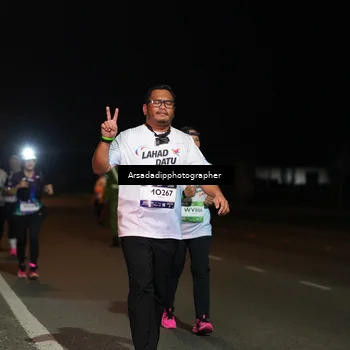 Runner Photo 7671662