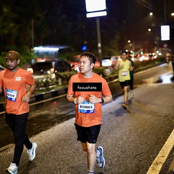 Runner Photo 7671680