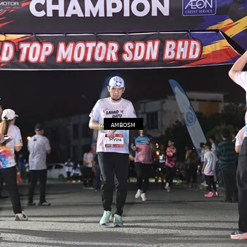 Runner Photo 7671683