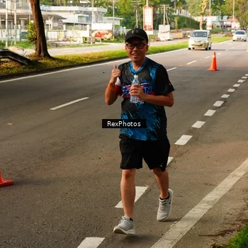 Runner Photo 7671698