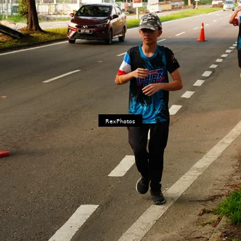 Runner Photo 7671699
