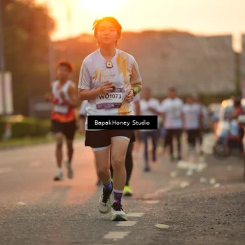 Runner Photo 7671725