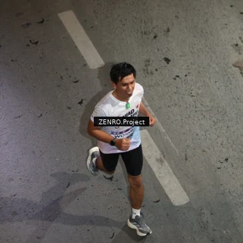 Runner Photo 7671737