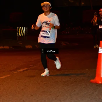 Runner Photo 7671740
